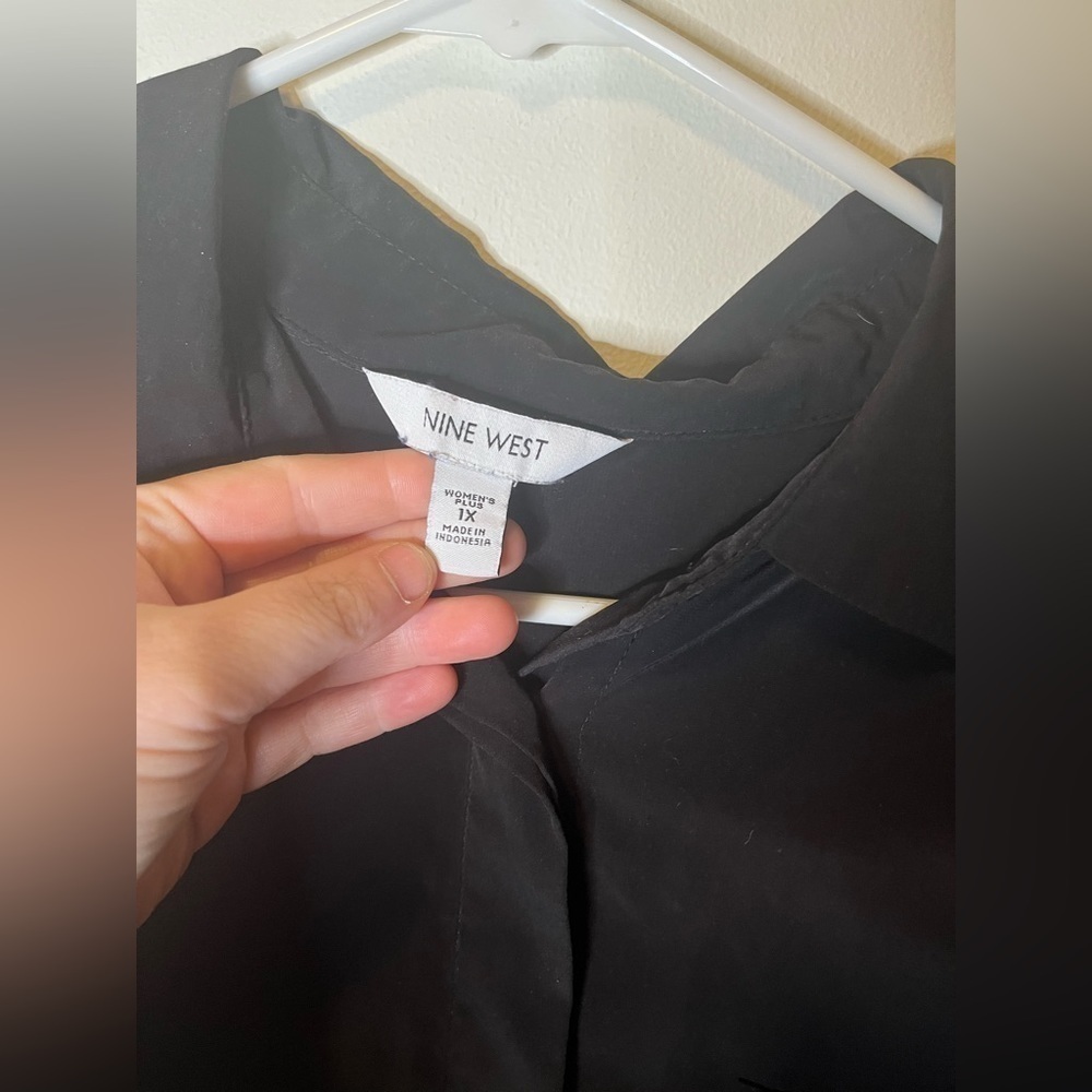 Nine West women’s button down blouse - Picture 3 of 3